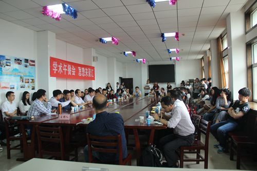 nba在线看
第28期“学术午餐会”圆满落幕