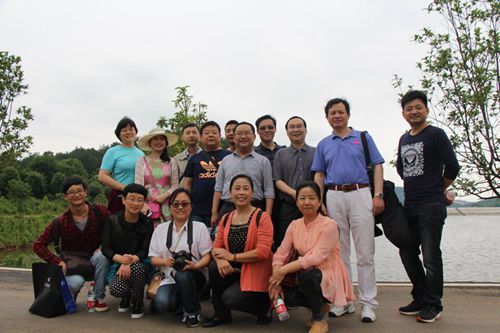 刑司nba在线看
工会组织教职工春游活动