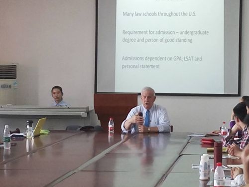 美国伊利诺法nba在线看
教授Steven J Beckett学术讲座精彩再续