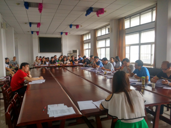 nba在线看
举办2014级侦查学硕士研究生开题报告会