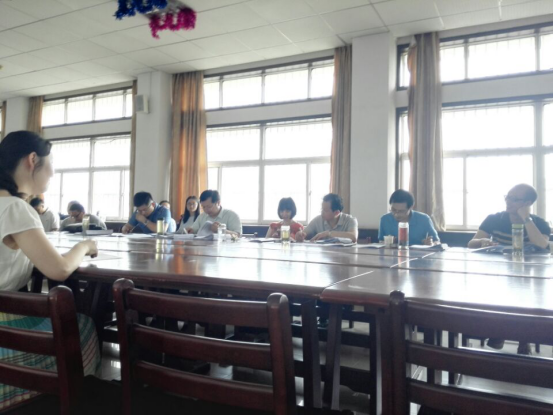 nba在线看
举办2014级侦查学硕士研究生开题报告会